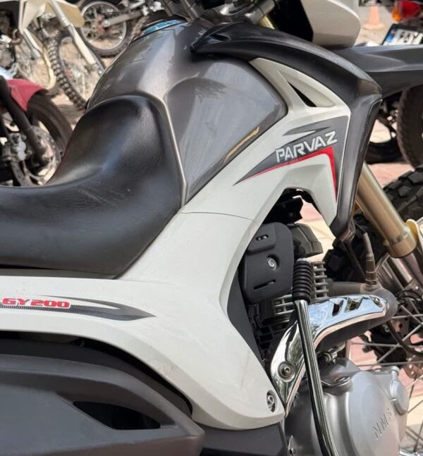 پرواز 200 - Image 2